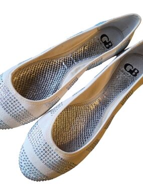 Gianni Bini Women's White Crystal Embellished Ballet Flats Sz 11